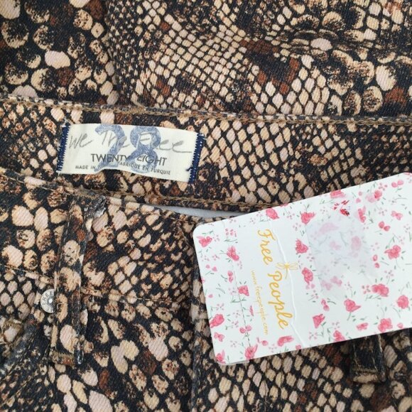 We The Free People Two faced snakeskin print tan brown skinny jean raw new 28 - Picture 6 of 6